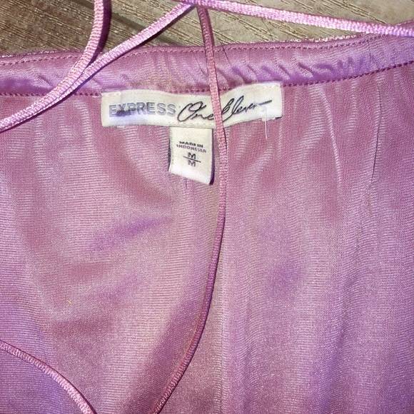 Woman’s Express velvet tank top size medium - Picture 4 of 5